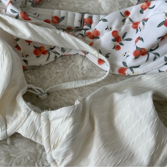 SOLD Abercrombie and Fitch | Swim Suit Bundle XS - Picture 3 of 8